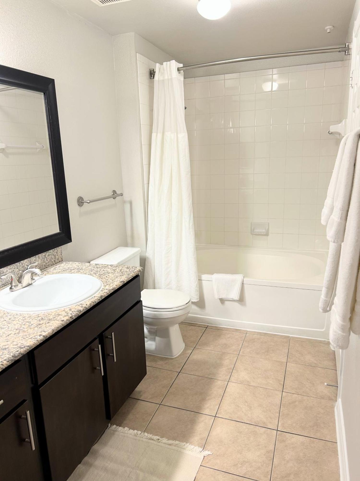 Hidden Gem At Med Center 2Br & 2Ba Apartment Houston Ngoại thất bức ảnh